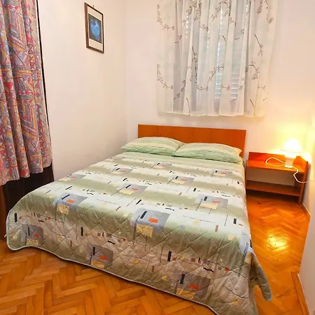 Ivan 41 * Póla